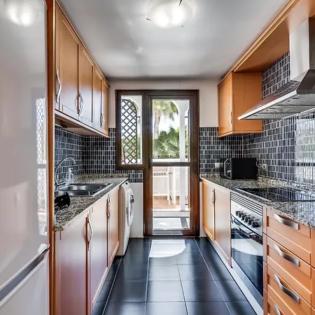 Apartamento Ultimate - Heerlijk Met Uitzicht Op Het Zwembad Estepona