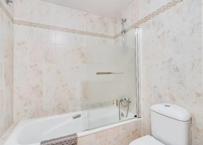 Apartment Heerlijk Met Uitzicht Op Het Zwembad - Dichtbij Het