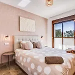 Heerlijk Met Uitzicht Op Het Zwembad - Dichtbij Het Apartamento *