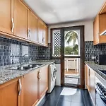 Heerlijk Met Uitzicht Op Het Zwembad - Dichtbij Het Estepona