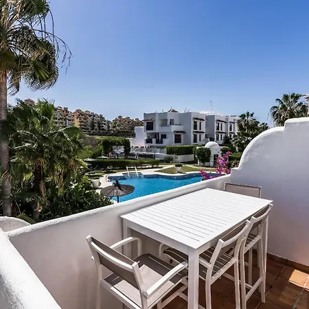 Ultimate - Heerlijk Met Uitzicht Op Het Zwembad Appartement