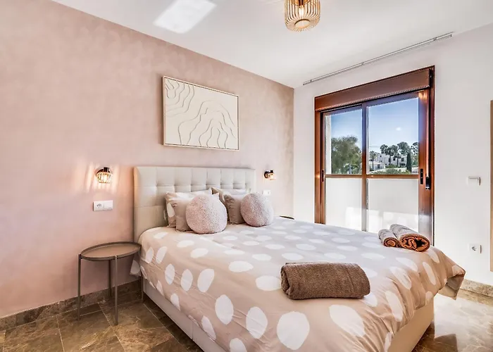 Ultimate - Heerlijk Met Uitzicht Op Het Zwembad Appartement *